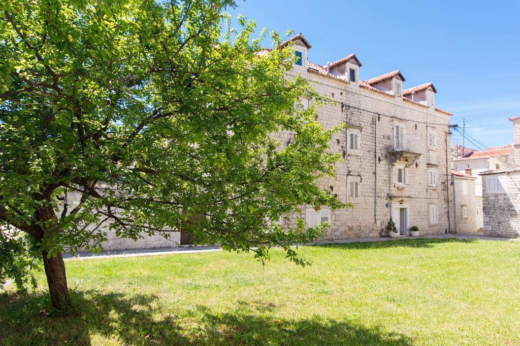 Top-Floor Apartment In Trogir Center 外观 照片